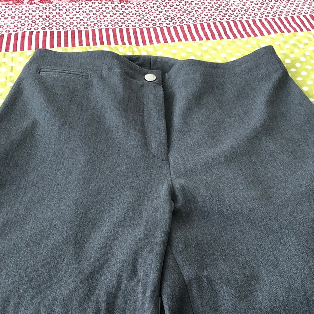 Lauren Ralph Lauren grey high waisted, slim fit, stretchy pants in size 4P